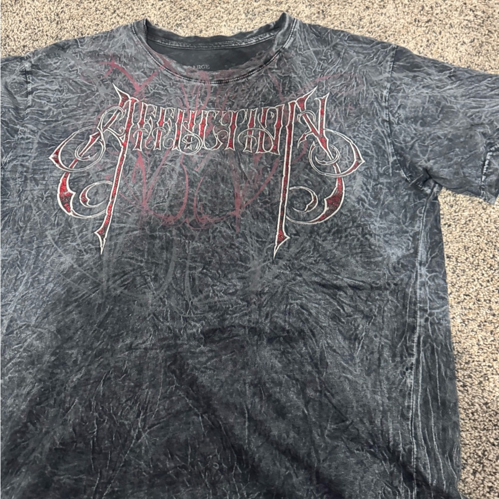 Affliction Charcoal and Maroon Graphic Tee - Picture 2 of 2